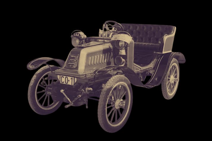 logo decada en marcha